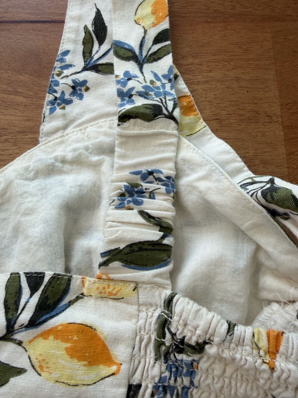 Midnight Sky Lemon-Print Linen Blend Cropped Tank w/ Smocked Back - Large *EUC* - Picture 8 of 10